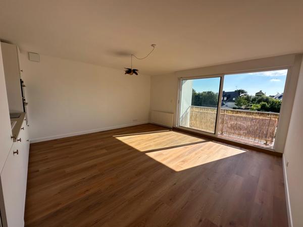 Appartement à vendre 3 pièces LARMOR PLAGE (56) avec garage et cave