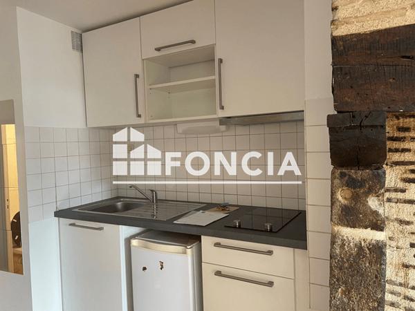 Location Studio 27.64 m² - 11 RUE PORTES MORDELAISES Rennes 35000