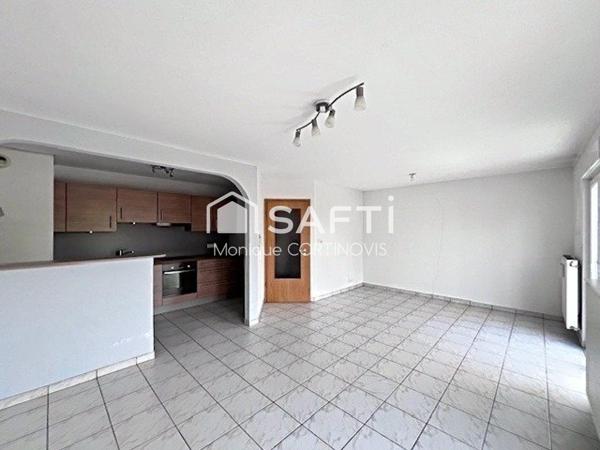 Très jolie appartement 2 pièces d'une superficie de 53m² avec garage et belle terrasse de 18m² situé à village neuf