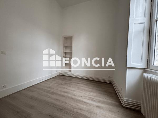 Location Appartement 5 pièces 120 m² - 9 RUE MONCEY Besancon 25000