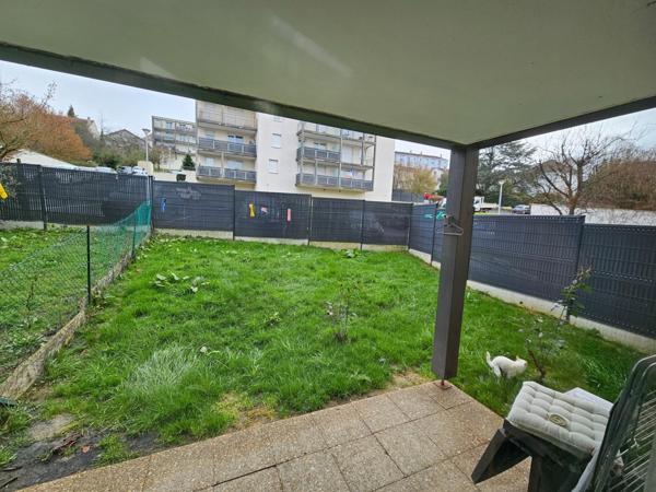 F2 40 m² Vichy proche commodités résidence recente 2008