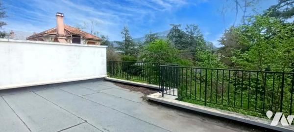  Belle maison familiale