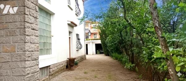  Belle maison familiale