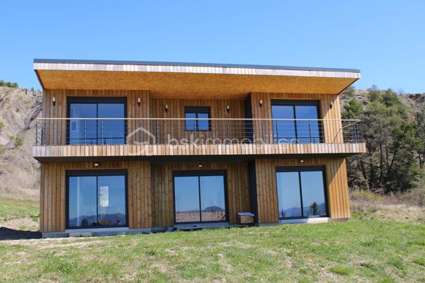 Villa de 300 m²