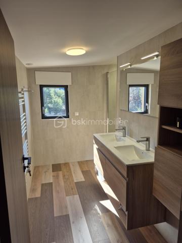 Villa de 300 m²