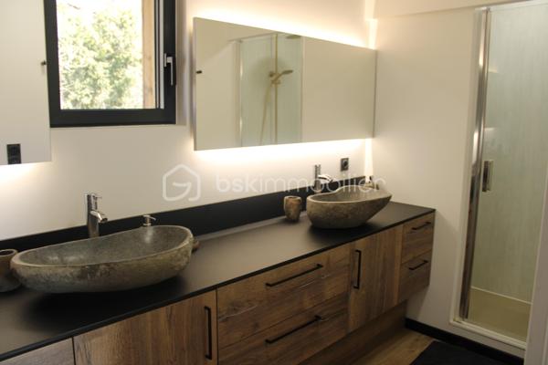 Villa de 300 m²