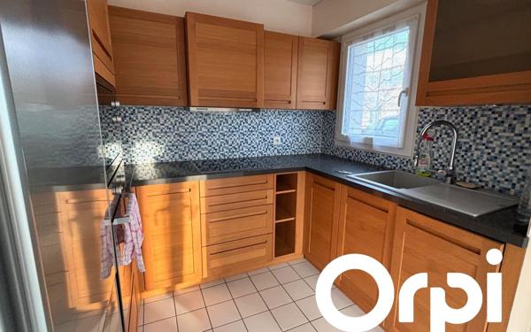 Appartement à louer    2 pièces • 39 m2 Montigny-le-Bretonneux