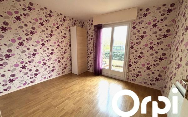Appartement à louer    2 pièces • 39 m2 Montigny-le-Bretonneux