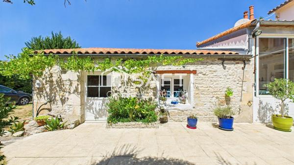 Grande maison familiale au centre-ville d'Aigrefeuille
