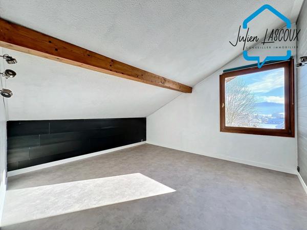 Dpt Isère (38), à vendre maison de charme 10 pièces de plus de 270 m2 habitable