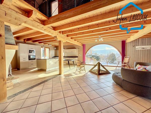 Dpt Isère (38), à vendre maison de charme 10 pièces de plus de 270 m2 habitable