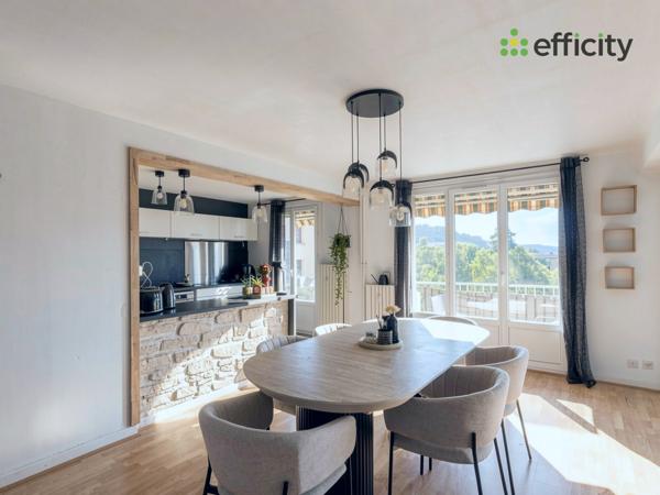 Appartement
         5 pièces
        - 90 m² Exclusivité 170 000 € *