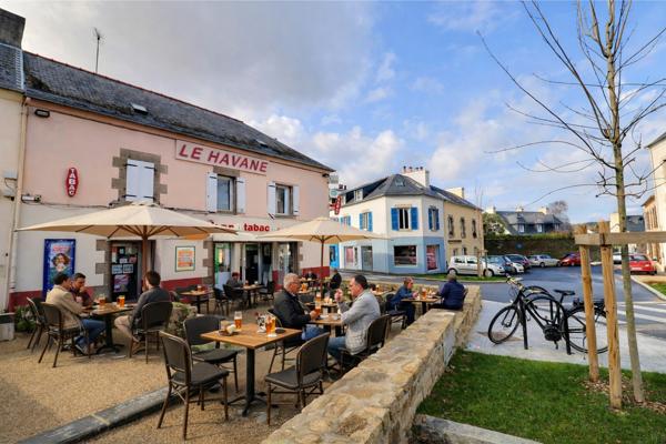 Saint-Renan (29290) RARE A LA VENTE — IMMEUBLE DE CARACTERE — EMPLACEMENT NUMERO UN — HYPER CENTRE SAINT RENAN