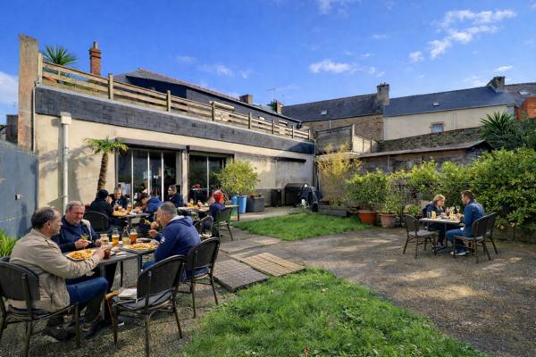 Saint-Renan (29290) RARE A LA VENTE — IMMEUBLE DE CARACTERE — EMPLACEMENT NUMERO UN — HYPER CENTRE SAINT RENAN