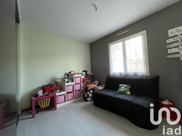 Maison 5 pièces de 105 m² à Mios (33380)