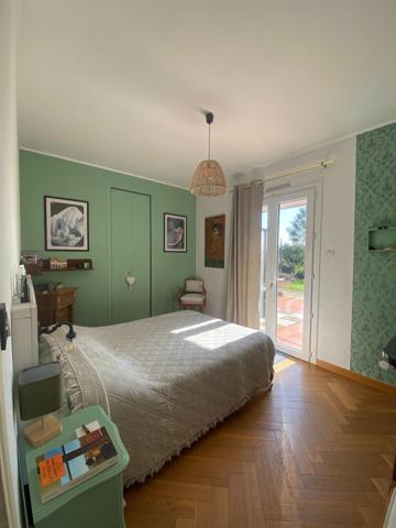 MAISON  CLIMATISEE BEAU PARC PISCINE A RESTAURER