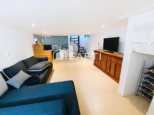 Maison en pierre centre-ville, 6 chambres, piscine, garage
