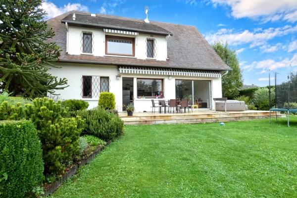 Maison 7 pièces - 245 m² Bien prestige