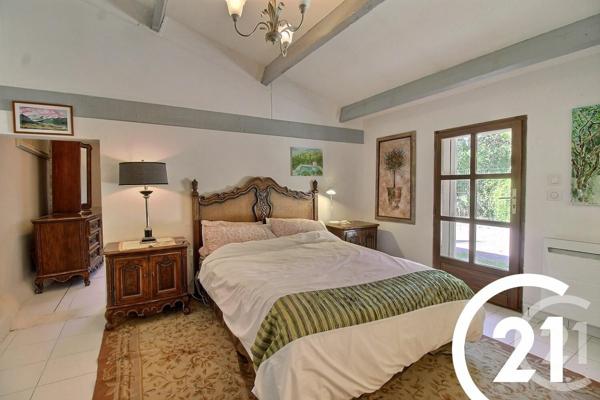 Maison à vendre  10 pièces - 310 m2 CAVAILLON - 84