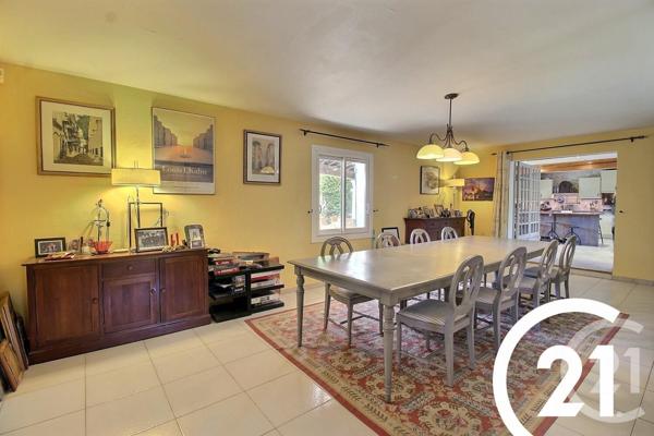 Maison à vendre  10 pièces - 310 m2 CAVAILLON - 84