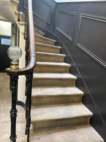 Appartement à rénover à vendre à Bordeaux en Gironde (33000), ref : 022/1181   
Barrière Saint Médard