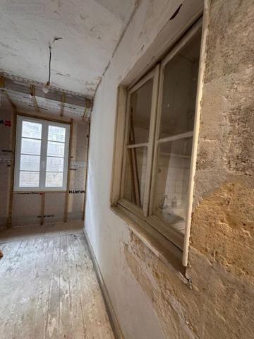Appartement à rénover à vendre à Bordeaux en Gironde (33000), ref : 022/1181   
Barrière Saint Médard