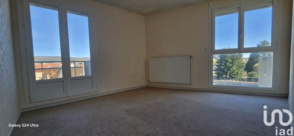Appartement 3 pièces de 102 m² à Saint-Amand-Montrond (18200)