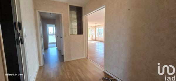 Appartement 3 pièces de 102 m² à Saint-Amand-Montrond (18200)