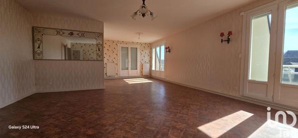 Appartement 3 pièces de 102 m² à Saint-Amand-Montrond (18200)