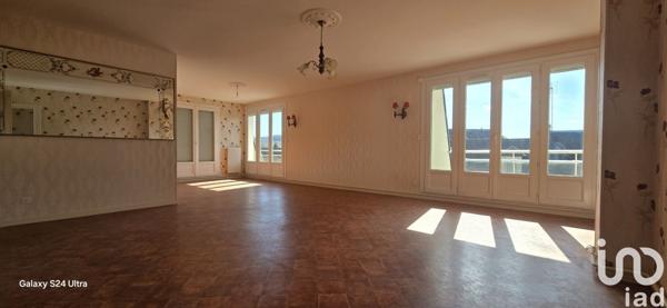 Appartement 3 pièces de 102 m² à Saint-Amand-Montrond (18200)