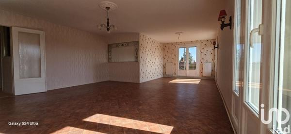 Appartement 3 pièces de 102 m² à Saint-Amand-Montrond (18200)