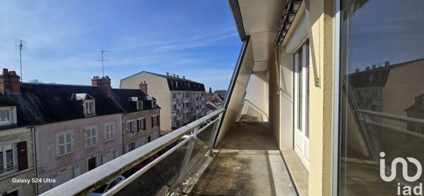Appartement 3 pièces de 102 m² à Saint-Amand-Montrond (18200)