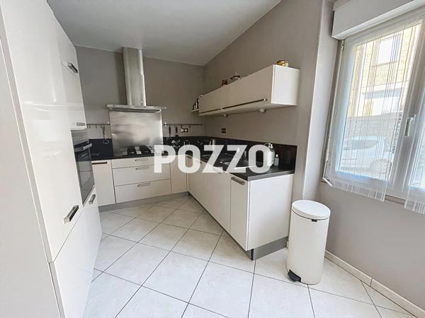 A VENDRE Maison Mortain Bocage 4 pièce(s) 145 m2 MORTAIN BOCAGE