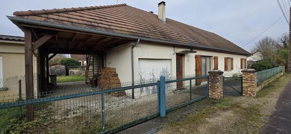 Clérey, Maison Trois Chambres.