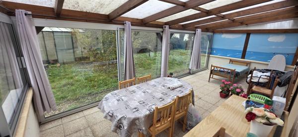 Clérey, Maison Trois Chambres.