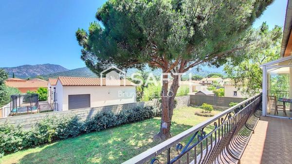 A Sorède (66690) - Maison 4 faces disposant de 4 chambres et 2 bureaux