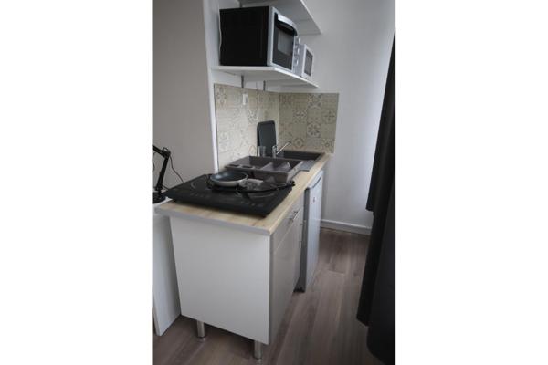 A LOUER : T1 à LILLE • Rue des Postes - WAZEMMES • 450 € CC • Réf. 730-004