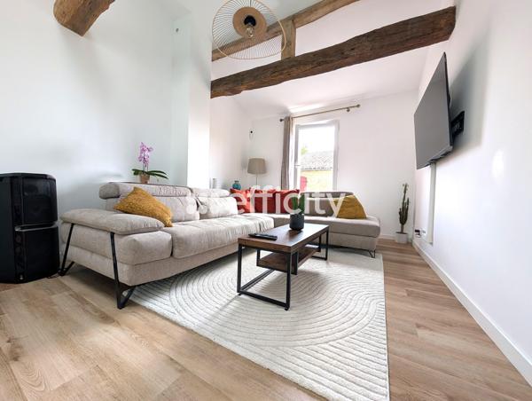 Maison
         5 pièces
        - 100 m² Exclusivité 165 000 € *