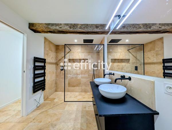 Maison
         5 pièces
        - 100 m² Exclusivité 165 000 € *