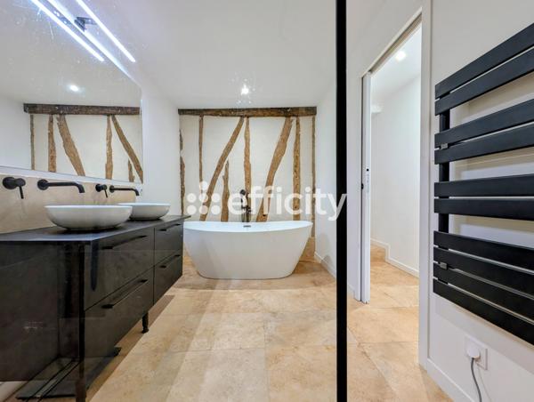 Maison
         5 pièces
        - 100 m² Exclusivité 165 000 € *