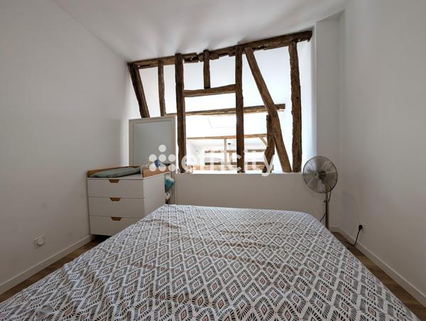 Maison
         5 pièces
        - 100 m² Exclusivité 165 000 € *