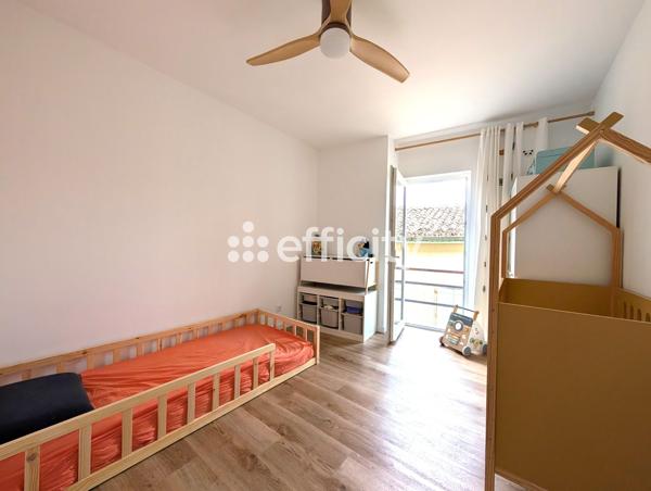 Maison
         5 pièces
        - 100 m² Exclusivité 165 000 € *