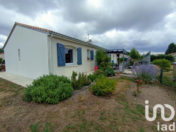 Maison à vendre 4 pièces 103 m² Châtillon-sur-Thouet
