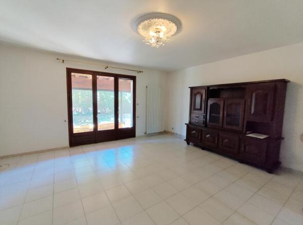 Lezignan Corbieres, Maison d'exception 170 m2, 7 pieces, 4 chambres sur 3000 m2 de terrain