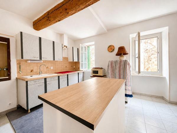 EXCLUSIVITÉ, Maison de ville avec garage, cave à Rieux-Minervois