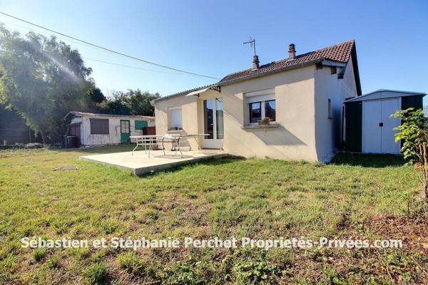 Maison 2 chambres sur un terrain d'environ 796 m2