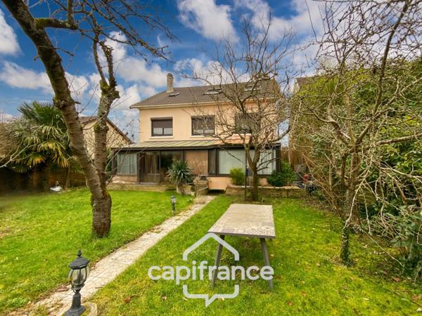 Maison à vendre 8 pièces COURTRY (77) AVEC DEPENDANCE - JARDIN - VERANDA