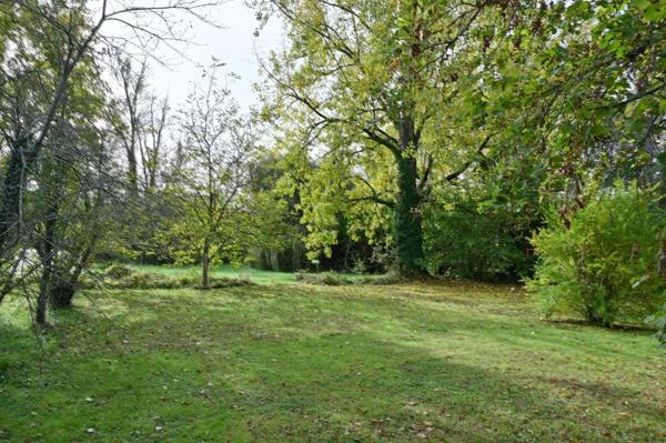 Maison familiale avec grand jardin