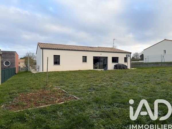 Maison à vendre 5 pièces 102 m² Fontenay-le-Comte