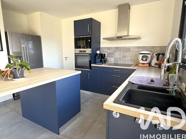 Maison à vendre 5 pièces 102 m² Fontenay-le-Comte